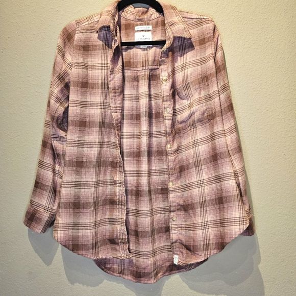 American Eagle Amazingly Soft Boyfriend Fit Pink Flannel Size Small - Picture 1 of 4